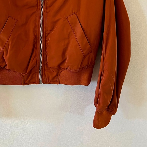 New H&M copper cropped bomber jacket - Picture 2 of 4